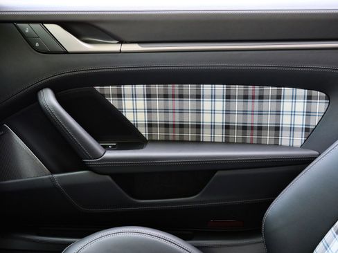 Used 2025 Porsche 911 Turbo AWD/4WD image 19