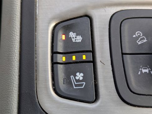 Used 2020 GMC Terrain Denali w/ Denali Premium Package image 30