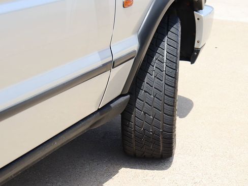 Used 2004 Land Rover Discovery SE image 51