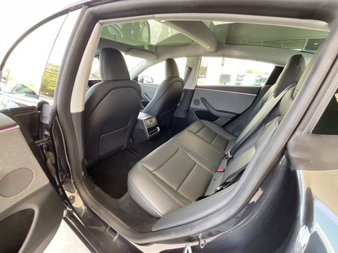 Used 2025 Tesla Model 3 Long Range RWD image 18
