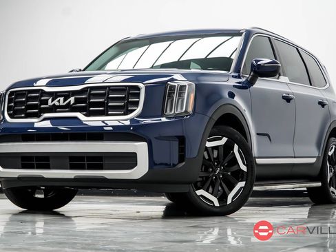 Used 2024 Kia Telluride S w/ S Sunroof Package FWD image 1