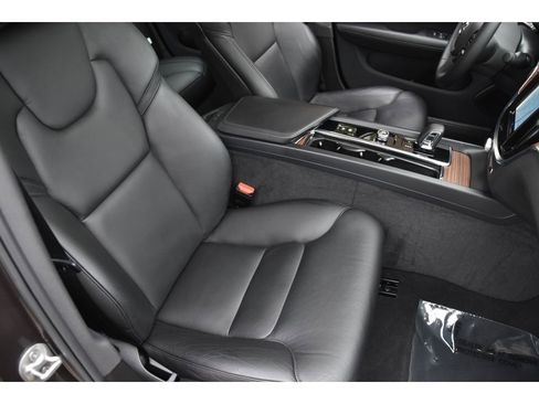 Certified 2023 Volvo S60 B5 Plus w/ Climate Package image 32