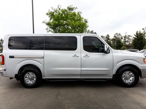 Used 2016 Nissan NV 3500 SL RWD image 7