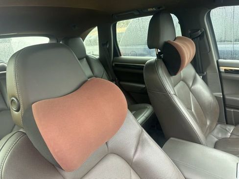 Used 2016 Porsche Cayenne image 15