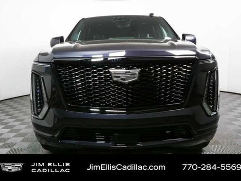 Certified 2026 Cadillac Escalade ESV Platinum Sport AWD/4WD image 34