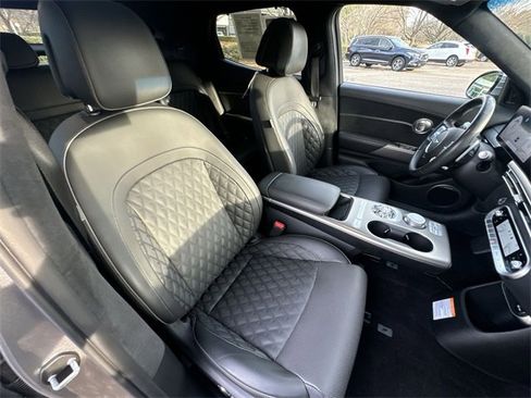 Used 2024 Genesis GV60 Performance image 27