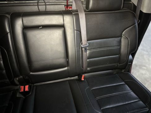 Used 2015 GMC Sierra 2500 Denali w/ Duramax Plus Package image 9