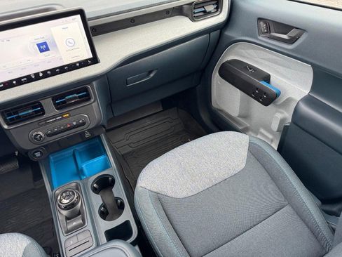 Used 2025 Ford Maverick XLT w/ XLT Luxury Package image 15