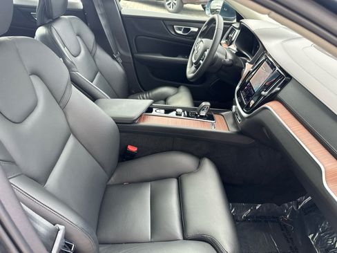 Used 2023 Volvo S60 B5 Ultimate w/ Climate Package FWD image 39