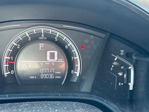 Used 2017 Honda CR-V LX image 27