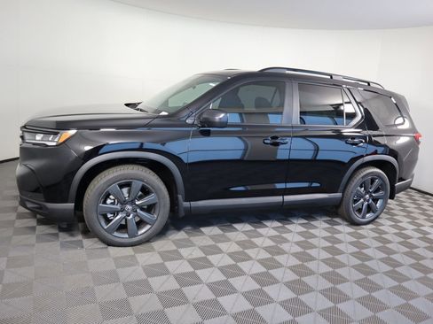 New 2025 Honda Pilot Sport image 8