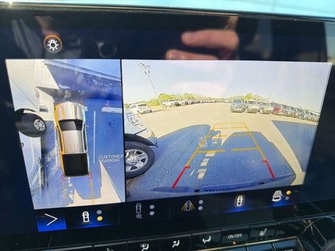 Used 2023 Chevrolet Colorado LT w/ LT Convenience Package II image 14