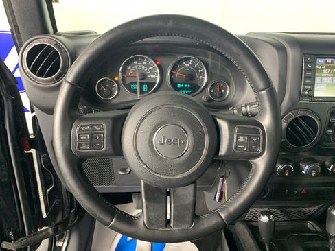 Used 2017 Jeep Wrangler Unlimited Sport AWD/4WD image 21
