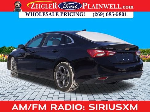 Used 2022 Chevrolet Malibu LT image 2