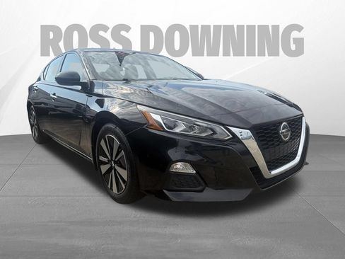 Used 2022 Nissan Altima 2.5 SV FWD image 3