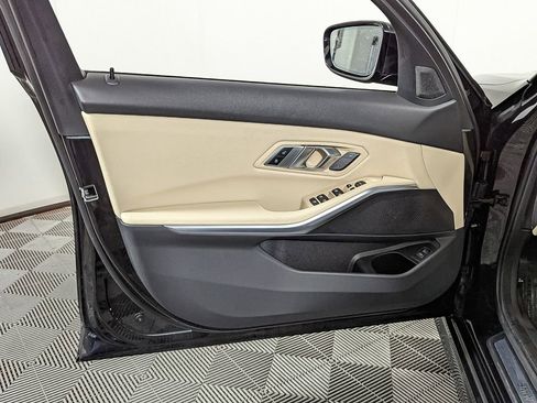 Certified 2023 BMW 330i xDrive Sedan w/ Driving Assistance Package image 13