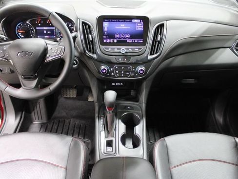 Used 2023 Chevrolet Equinox RS w/ RS Leather Package AWD/4WD image 2