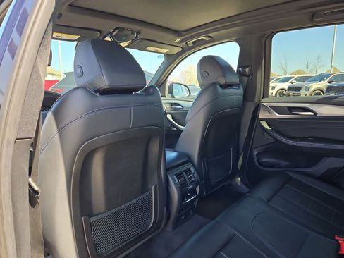 Used 2018 BMW X3 M40i image 16