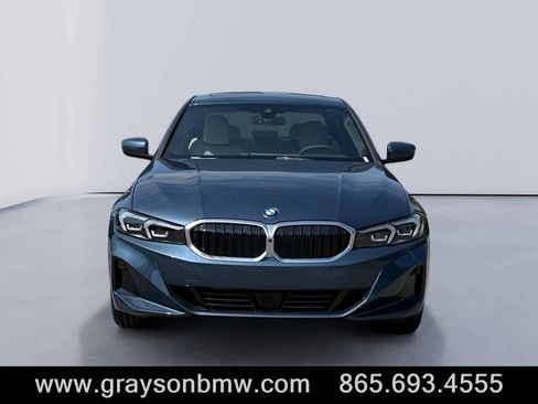 Used 2025 BMW 330i xDrive Sedan w/ Premium Package image 8