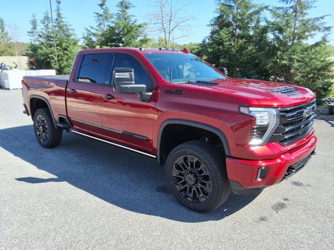 Certified 2024 Chevrolet Silverado 3500 High Country w/ High Country Premium Package AWD/4WD image 3