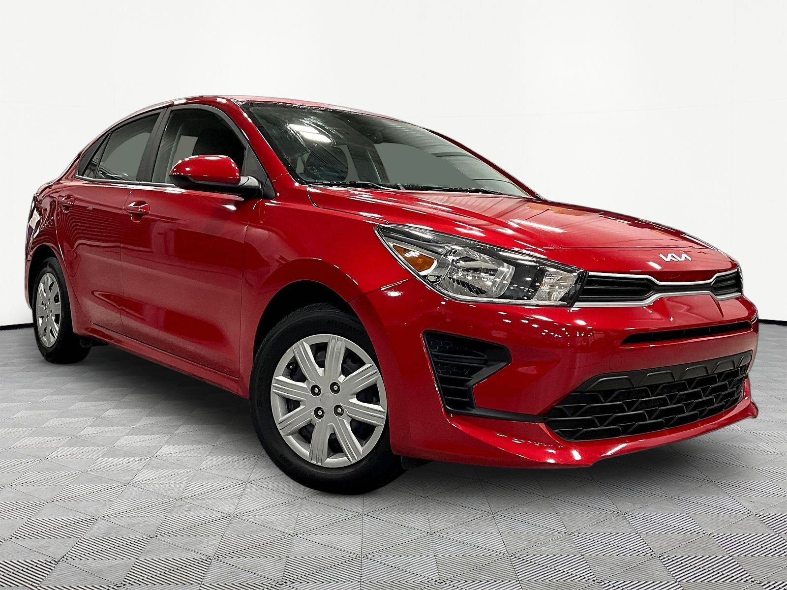 Used 2023 Kia Rio S FWD image 3