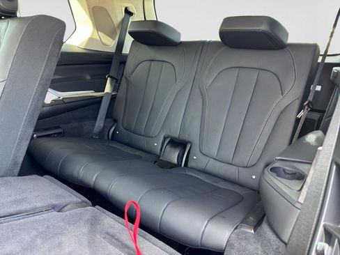 Used 2020 BMW X7 xDrive40i w/ Executive Package AWD/4WD image 46