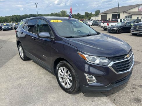 Used 2018 Chevrolet Equinox LT FWD image 3