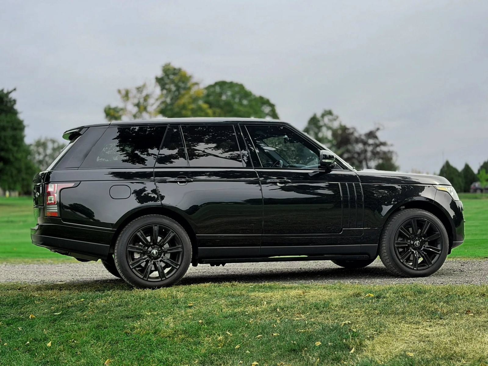 Used 2015 Land Rover Range Rover HSE AWD/4WD image 47