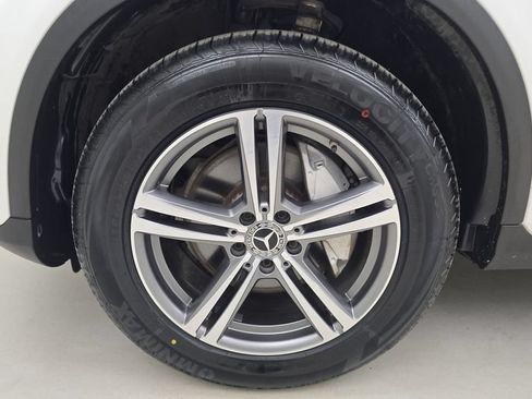 Used 2020 Mercedes-Benz GLC 300 4MATIC image 11