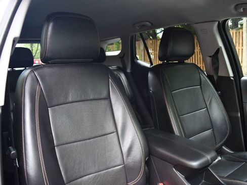 Used 2019 GMC Terrain SLT image 40