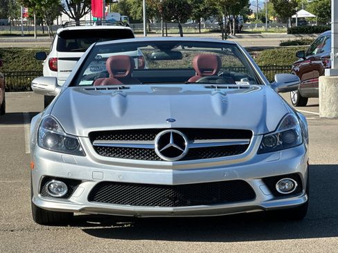 Used 2009 Mercedes-Benz SL 550 image 9