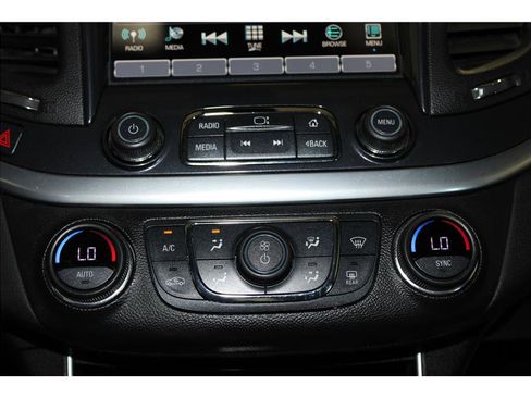 Used 2019 Chevrolet Impala LT image 33