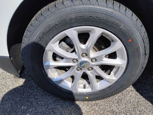 Used 2019 Chevrolet Equinox LT AWD/4WD image 24