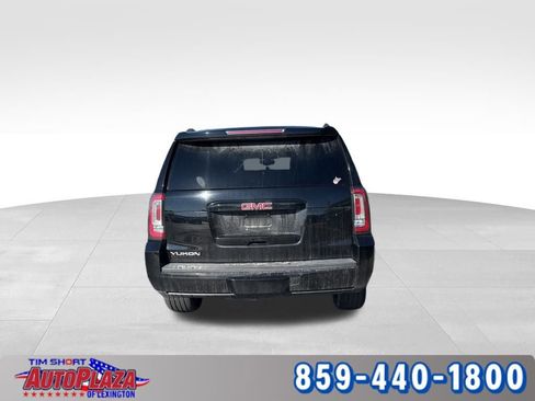 Used 2016 GMC Yukon SLE w/ Convenience Package image 4