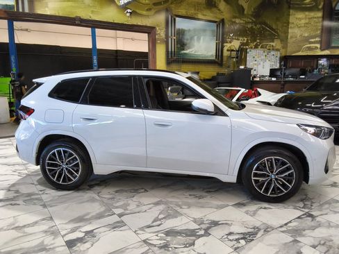 Used 2024 BMW X1 xDrive28i w/ Technology Package AWD/4WD image 3