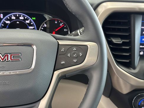 Used 2023 GMC Acadia Denali w/ Denali Technology Package FWD image 23