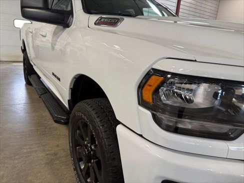 Certified 2024 RAM 2500 Big Horn w/ Night Edition AWD/4WD image 3