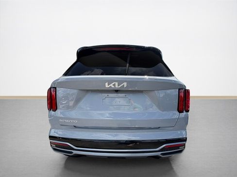 Used 2023 Kia Sorento SX FWD image 5