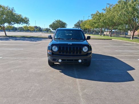 Used 2012 Jeep Patriot Sport image 6