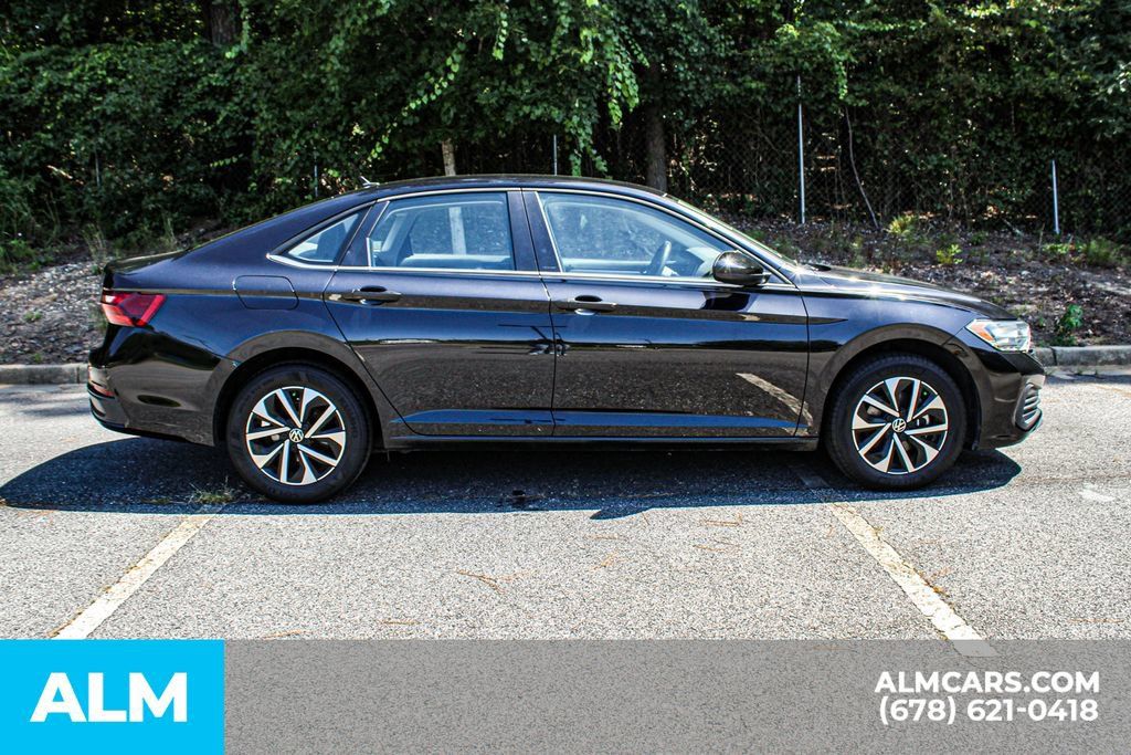 Used 2024 Volkswagen Jetta S FWD image 6