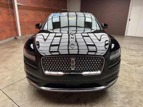 Used 2023 Lincoln Nautilus Reserve AWD/4WD image 7