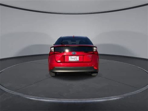 Used 2019 Toyota Prius XLE image 7