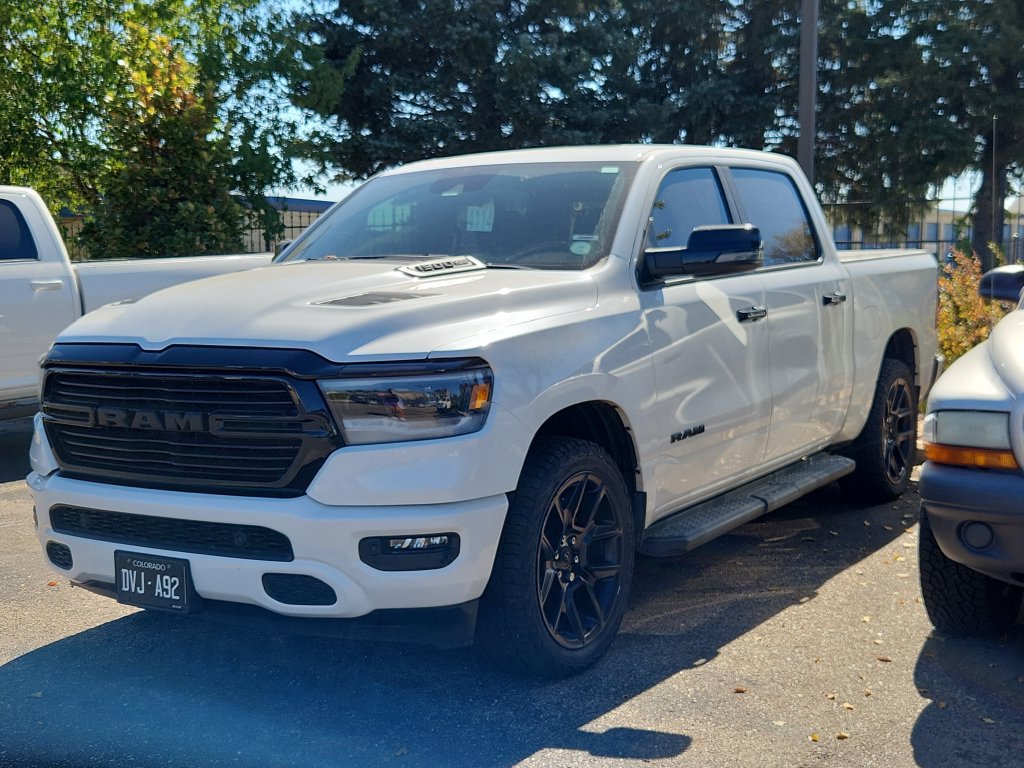 Used 2023 RAM 1500 Laramie AWD/4WD image 3