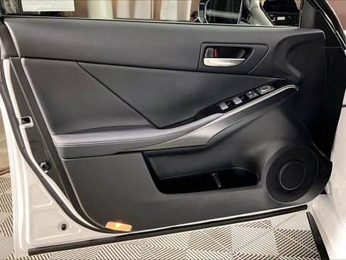 Used 2025 Lexus IS 300 F Sport image 20