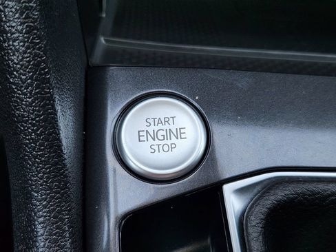 Certified 2024 Volkswagen Tiguan SE AWD/4WD image 17