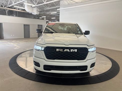 Used 2025 RAM 1500 Big Horn AWD/4WD image 8