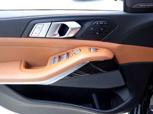 Used 2019 BMW X7 xDrive40i w/ Premium Package image 44