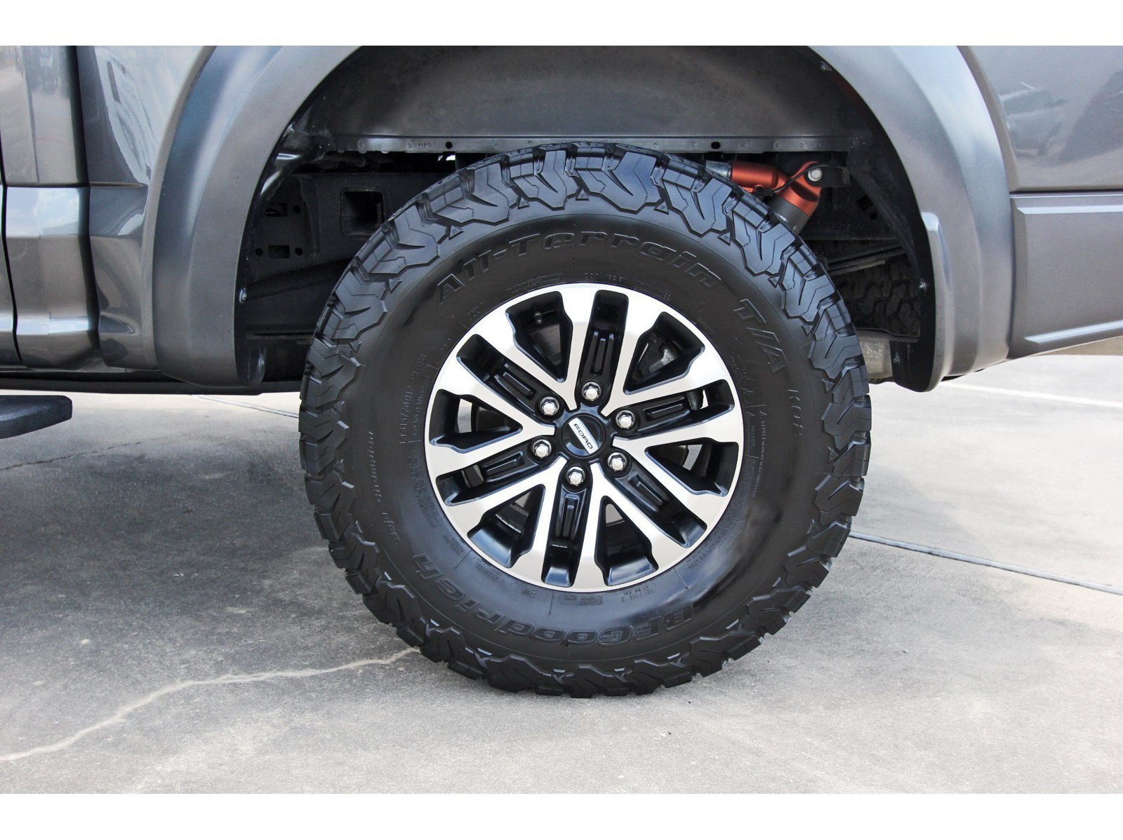 Used 2019 Ford F150 Raptor w/ Equipment Group 802A Luxury AWD/4WD image 39
