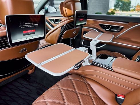 Used 2026 Mercedes-Benz Maybach S 680 4MATIC image 59