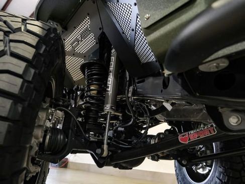 Used 2025 Jeep Gladiator Sport image 30